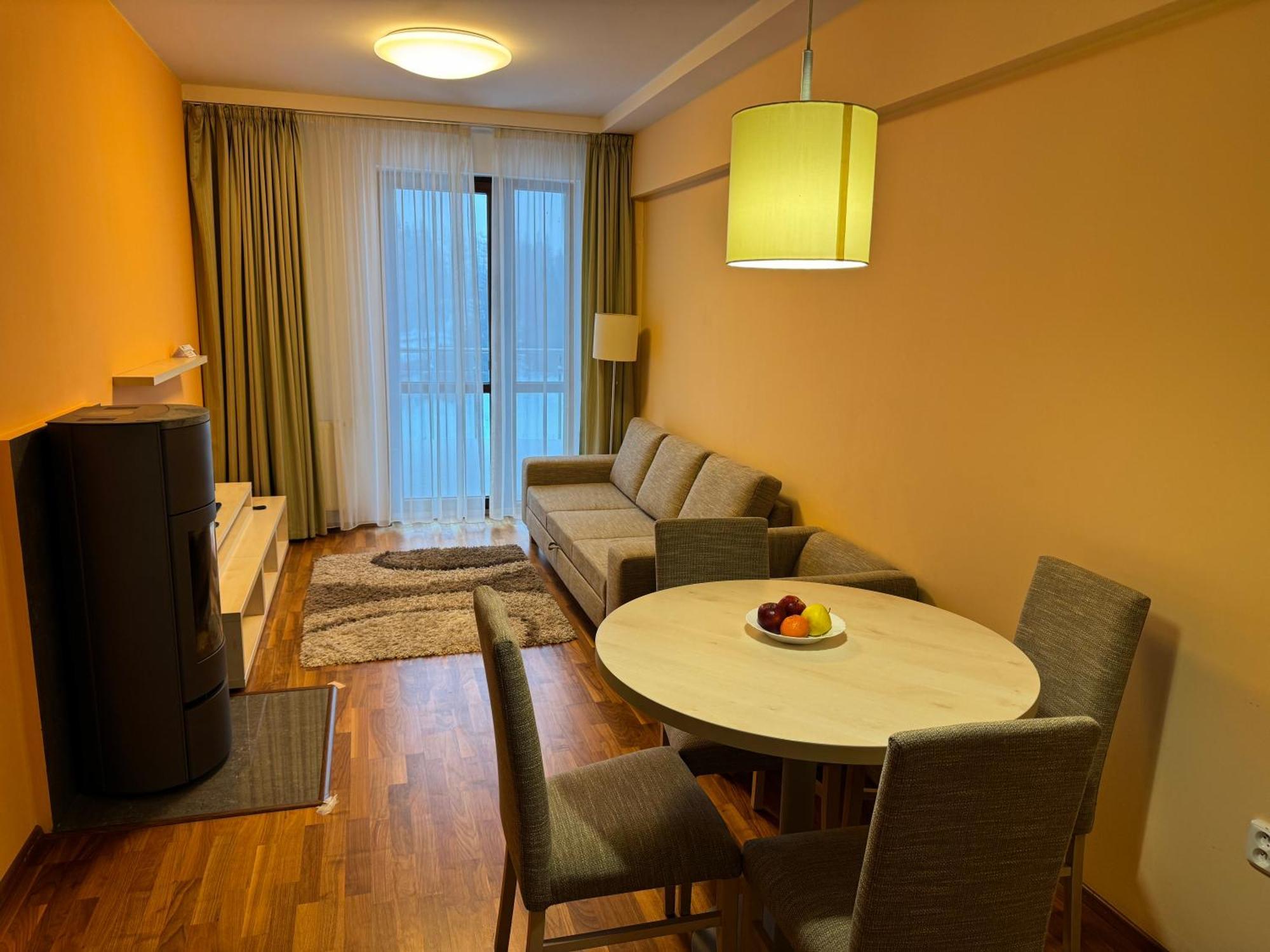 Apartment With Mountain View In Hotel Crocus, Štrbské Pleso Exterior foto