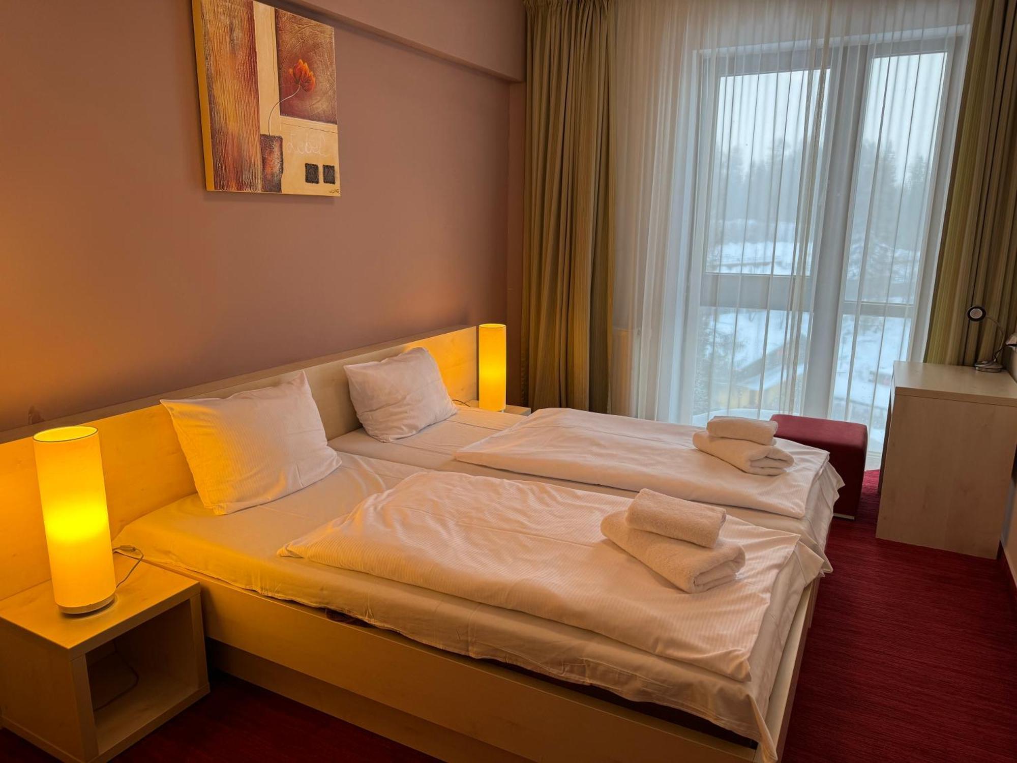 Apartment With Mountain View In Hotel Crocus, Štrbské Pleso Exterior foto