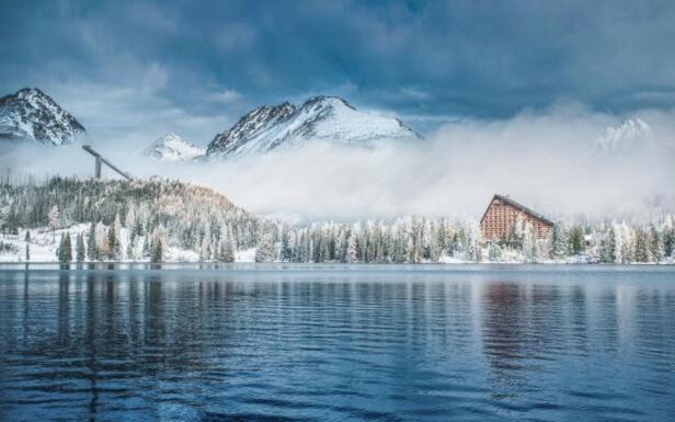 Apartment With Mountain View In Hotel Crocus, Štrbské Pleso Exterior foto
