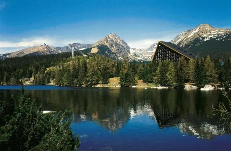 Apartment With Mountain View In Hotel Crocus, Štrbské Pleso Exterior foto